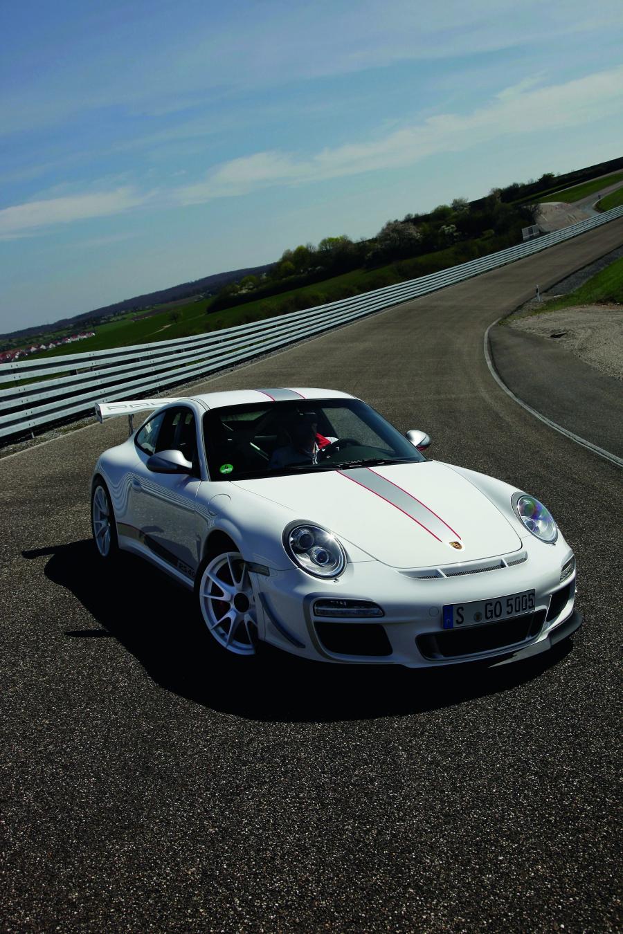  Porsche 911 GT3 RS 4.0 2011 года  (фото 21 из 27)